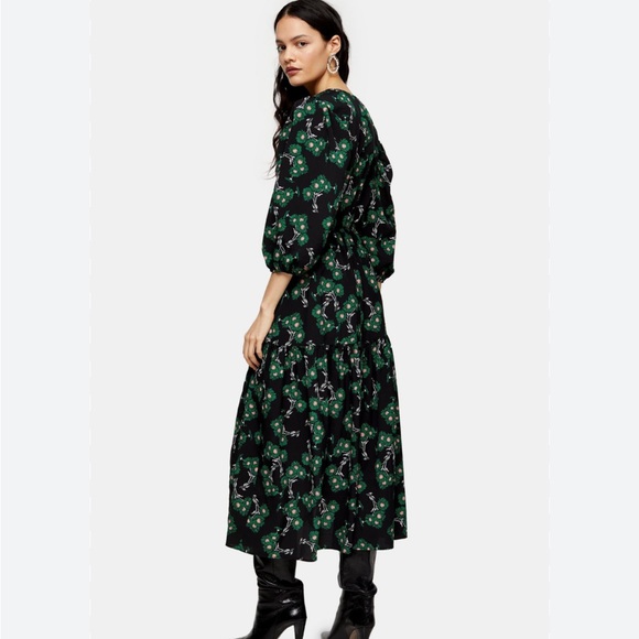 Topshop petite twist front midi dress in green floral - Picture 1 of 5
